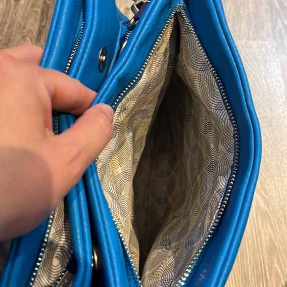 Pixie Mood Two-tone Blue Vegan Handbag - Picture 4 of 6